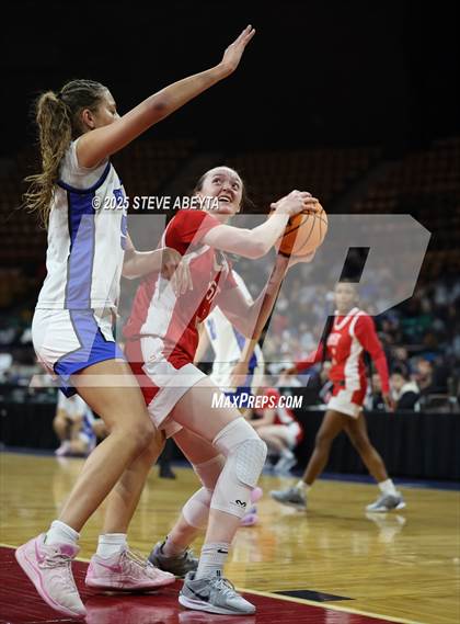 Thumbnail 2 in Denver East @ Grandview (CHSAA 6A Great 8) photogallery.