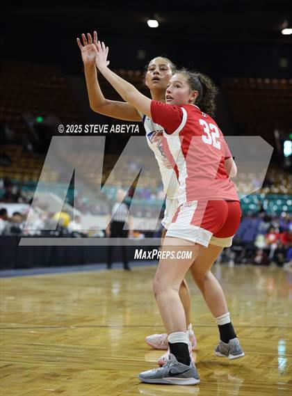 Thumbnail 3 in Denver East @ Grandview (CHSAA 6A Great 8) photogallery.