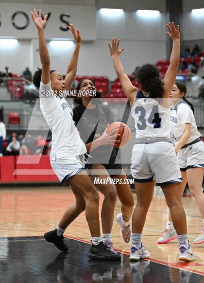 Thumbnail 2 in Chapin vs. The Colony (Coppell Tip Off Classic) photogallery.