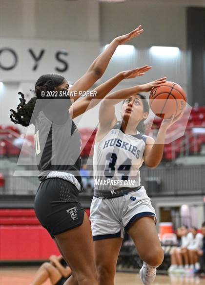 Thumbnail 2 in Chapin vs. The Colony (Coppell Tip Off Classic) photogallery.