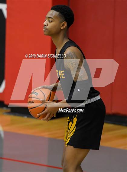 Thumbnail 2 in Buckeye vs. Arcadia (PUHSD Coyote Classic) photogallery.