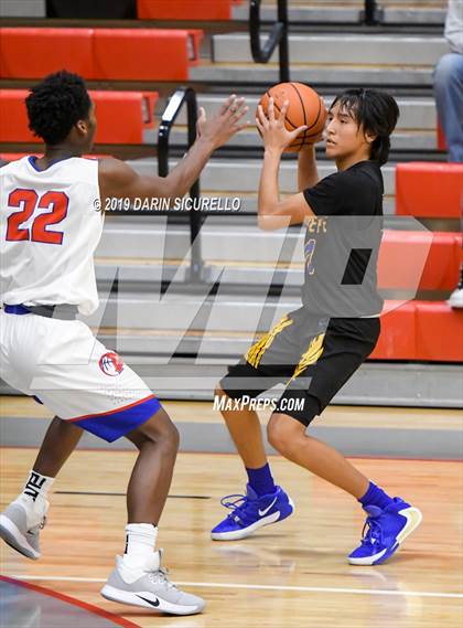 Thumbnail 1 in Buckeye vs. Arcadia (PUHSD Coyote Classic) photogallery.
