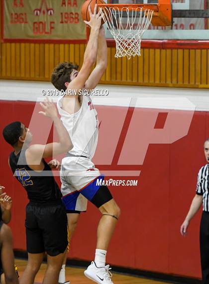 Thumbnail 2 in Buckeye vs. Arcadia (PUHSD Coyote Classic) photogallery.