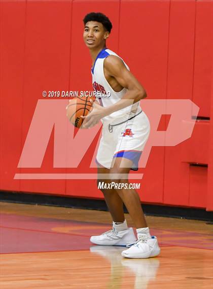 Thumbnail 2 in Buckeye vs. Arcadia (PUHSD Coyote Classic) photogallery.