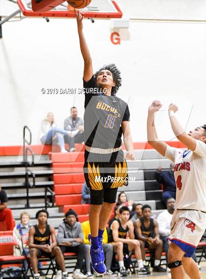 Thumbnail 1 in Buckeye vs. Arcadia (PUHSD Coyote Classic) photogallery.