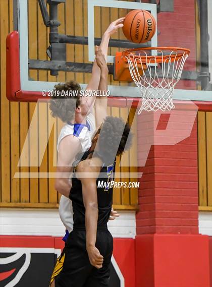 Thumbnail 1 in Buckeye vs. Arcadia (PUHSD Coyote Classic) photogallery.