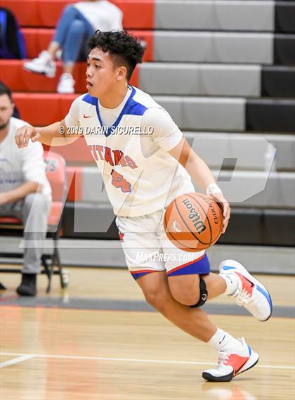 Thumbnail 3 in Buckeye vs. Arcadia (PUHSD Coyote Classic) photogallery.