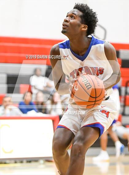 Thumbnail 2 in Buckeye vs. Arcadia (PUHSD Coyote Classic) photogallery.