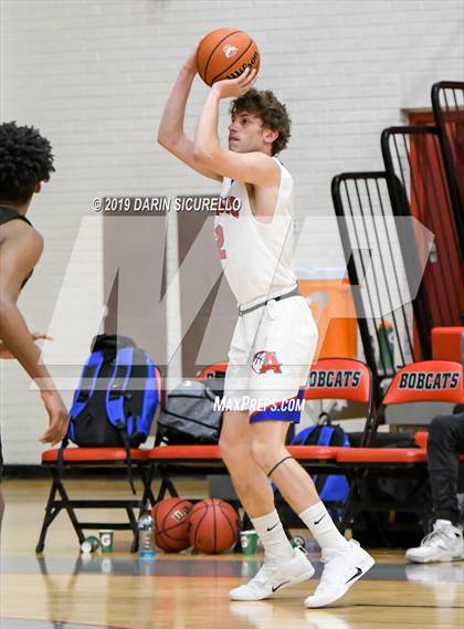 Thumbnail 3 in Buckeye vs. Arcadia (PUHSD Coyote Classic) photogallery.