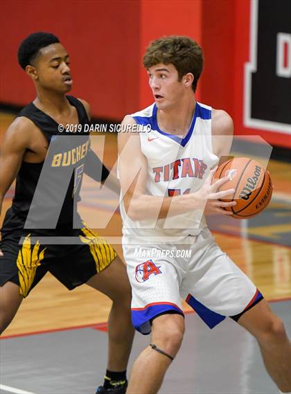 Thumbnail 3 in Buckeye vs. Arcadia (PUHSD Coyote Classic) photogallery.