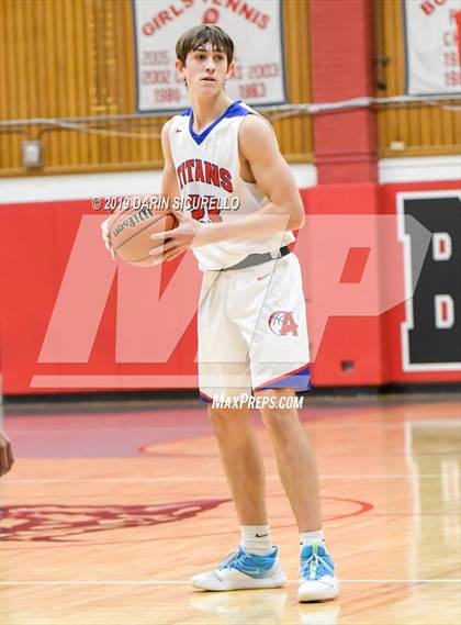 Thumbnail 2 in Buckeye vs. Arcadia (PUHSD Coyote Classic) photogallery.