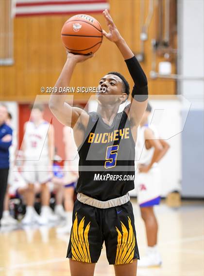 Thumbnail 2 in Buckeye vs. Arcadia (PUHSD Coyote Classic) photogallery.