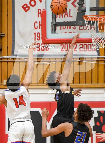 Thumbnail 1 in Buckeye vs. Arcadia (PUHSD Coyote Classic) photogallery.