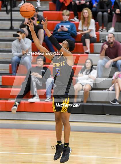 Thumbnail 2 in Buckeye vs. Arcadia (PUHSD Coyote Classic) photogallery.
