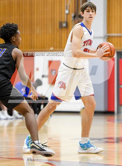 Thumbnail 2 in Buckeye vs. Arcadia (PUHSD Coyote Classic) photogallery.