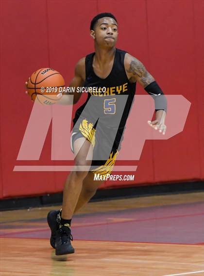 Thumbnail 2 in Buckeye vs. Arcadia (PUHSD Coyote Classic) photogallery.