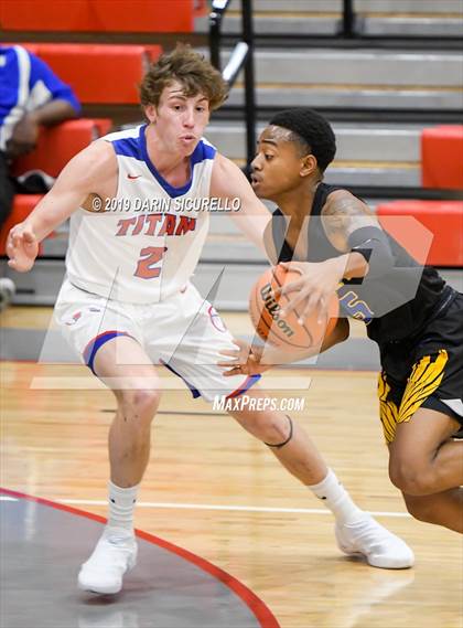 Thumbnail 3 in Buckeye vs. Arcadia (PUHSD Coyote Classic) photogallery.