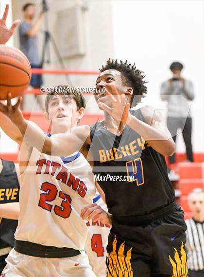 Thumbnail 2 in Buckeye vs. Arcadia (PUHSD Coyote Classic) photogallery.