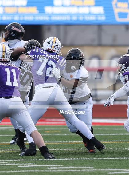 Thumbnail 3 in Clairton vs Bishop Guilfoyle (PIAA 1A Final) photogallery.