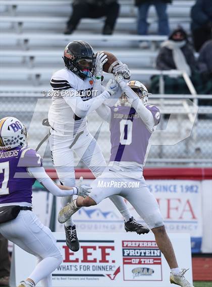 Thumbnail 3 in Clairton vs Bishop Guilfoyle (PIAA 1A Final) photogallery.