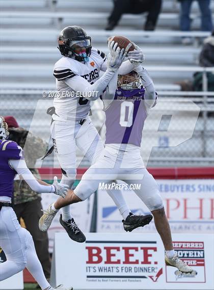 Thumbnail 2 in Clairton vs Bishop Guilfoyle (PIAA 1A Final) photogallery.