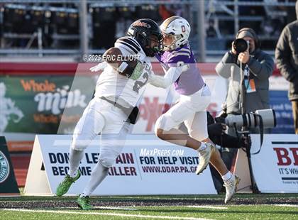 Thumbnail 2 in Clairton vs Bishop Guilfoyle (PIAA 1A Final) photogallery.