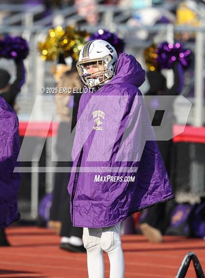 Thumbnail 3 in Clairton vs Bishop Guilfoyle (PIAA 1A Final) photogallery.