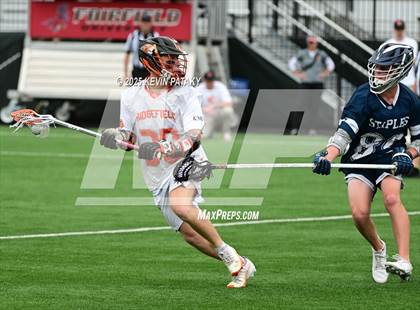 Thumbnail 3 in Staples vs. Ridgefield (CIAC Class LL Semifinal) photogallery.