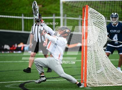 Thumbnail 3 in Staples vs. Ridgefield (CIAC Class LL Semifinal) photogallery.
