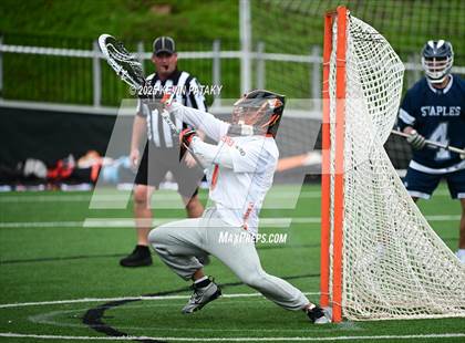 Thumbnail 2 in Staples vs. Ridgefield (CIAC Class LL Semifinal) photogallery.