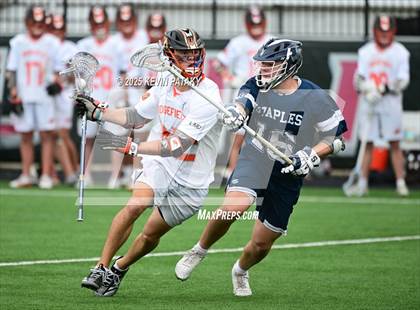Thumbnail 2 in Staples vs. Ridgefield (CIAC Class LL Semifinal) photogallery.