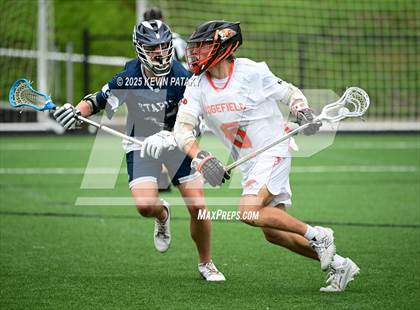 Thumbnail 3 in Staples vs. Ridgefield (CIAC Class LL Semifinal) photogallery.