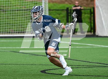 Thumbnail 2 in Staples vs. Ridgefield (CIAC Class LL Semifinal) photogallery.