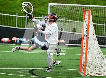 Thumbnail 2 in Staples vs. Ridgefield (CIAC Class LL Semifinal) photogallery.