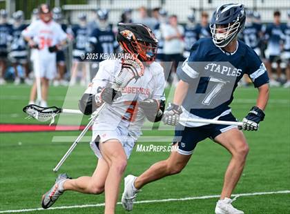 Thumbnail 2 in Staples vs. Ridgefield (CIAC Class LL Semifinal) photogallery.