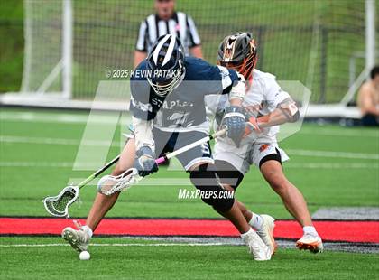 Thumbnail 2 in Staples vs. Ridgefield (CIAC Class LL Semifinal) photogallery.