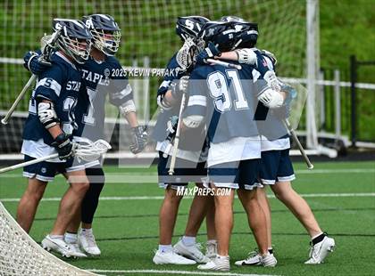 Thumbnail 2 in Staples vs. Ridgefield (CIAC Class LL Semifinal) photogallery.