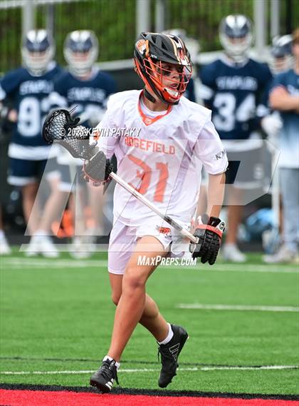 Thumbnail 3 in Staples vs. Ridgefield (CIAC Class LL Semifinal) photogallery.