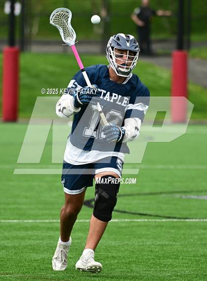 Thumbnail 2 in Staples vs. Ridgefield (CIAC Class LL Semifinal) photogallery.
