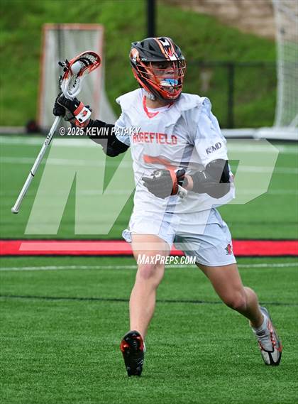 Thumbnail 3 in Staples vs. Ridgefield (CIAC Class LL Semifinal) photogallery.