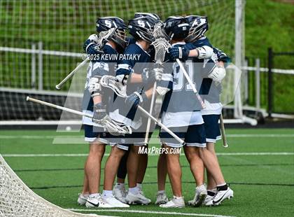 Thumbnail 2 in Staples vs. Ridgefield (CIAC Class LL Semifinal) photogallery.