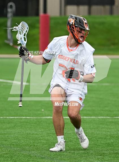 Thumbnail 3 in Staples vs. Ridgefield (CIAC Class LL Semifinal) photogallery.