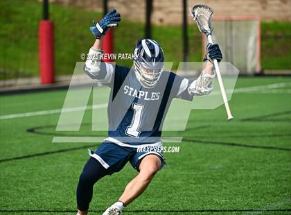 Thumbnail 2 in Staples vs. Ridgefield (CIAC Class LL Semifinal) photogallery.