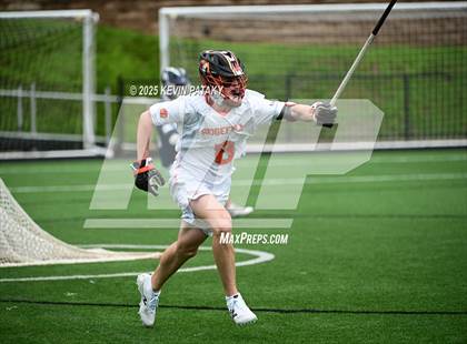 Thumbnail 2 in Staples vs. Ridgefield (CIAC Class LL Semifinal) photogallery.