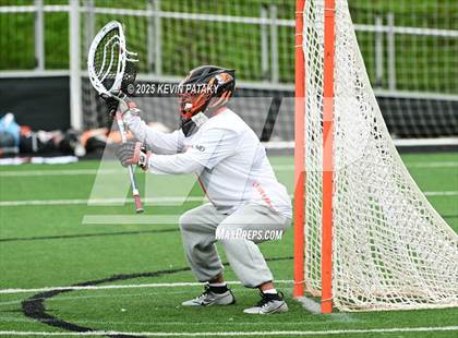 Thumbnail 2 in Staples vs. Ridgefield (CIAC Class LL Semifinal) photogallery.