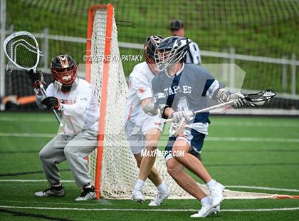 Thumbnail 3 in Staples vs. Ridgefield (CIAC Class LL Semifinal) photogallery.