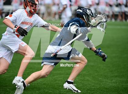 Thumbnail 2 in Staples vs. Ridgefield (CIAC Class LL Semifinal) photogallery.