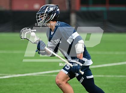 Thumbnail 2 in Staples vs. Ridgefield (CIAC Class LL Semifinal) photogallery.