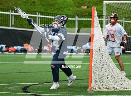 Thumbnail 2 in Staples vs. Ridgefield (CIAC Class LL Semifinal) photogallery.