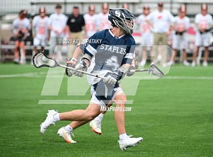 Thumbnail 2 in Staples vs. Ridgefield (CIAC Class LL Semifinal) photogallery.